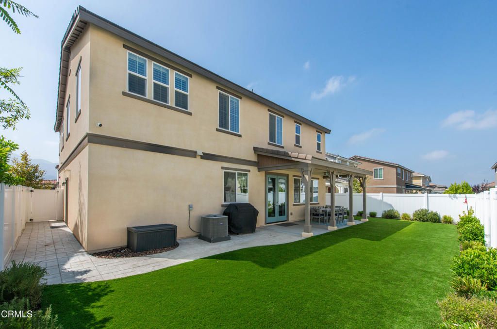 385 Azalea Street, Fillmore, CA 93015 — photo 3