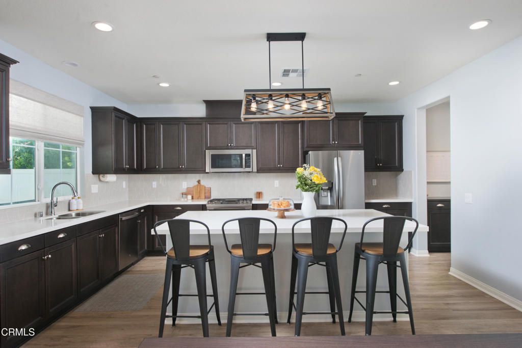 385 Azalea Street, Fillmore, CA 93015 — photo 4
