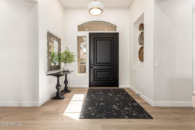 940 W MACAW Drive, Chandler, AZ 85286