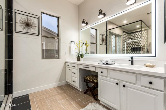 940 W MACAW Drive, Chandler, AZ 85286