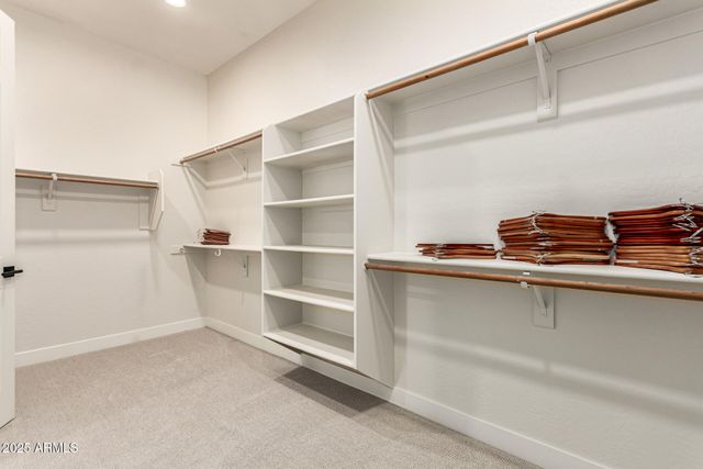 940 W MACAW Drive, Chandler, AZ 85286