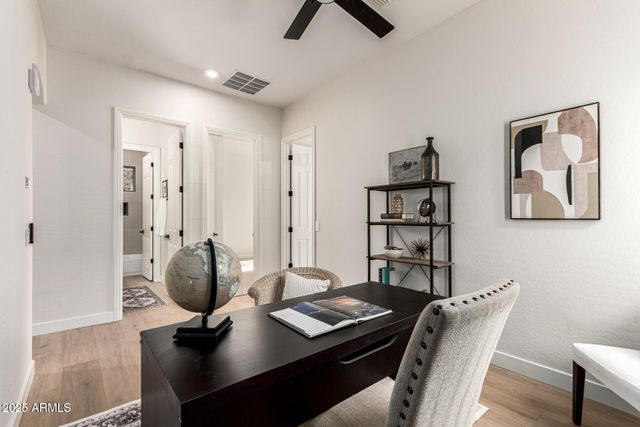 940 W MACAW Drive, Chandler, AZ 85286