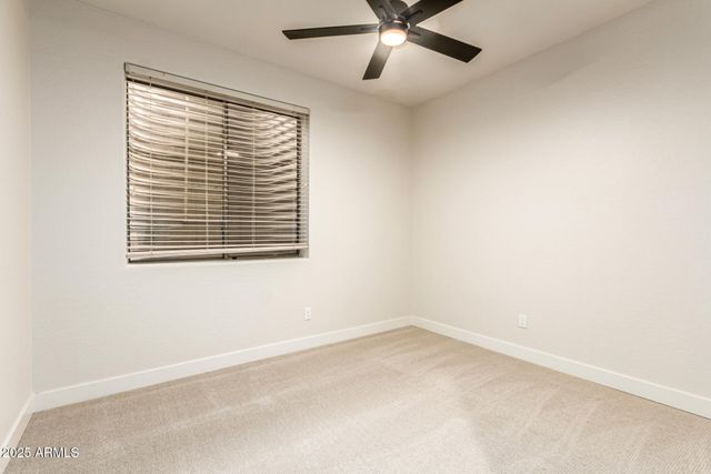 940 W MACAW Drive, Chandler, AZ 85286