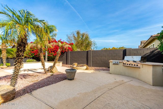 940 W MACAW Drive, Chandler, AZ 85286
