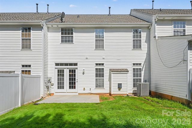 107 S Arcadian Way, Mooresville, NC 28117
