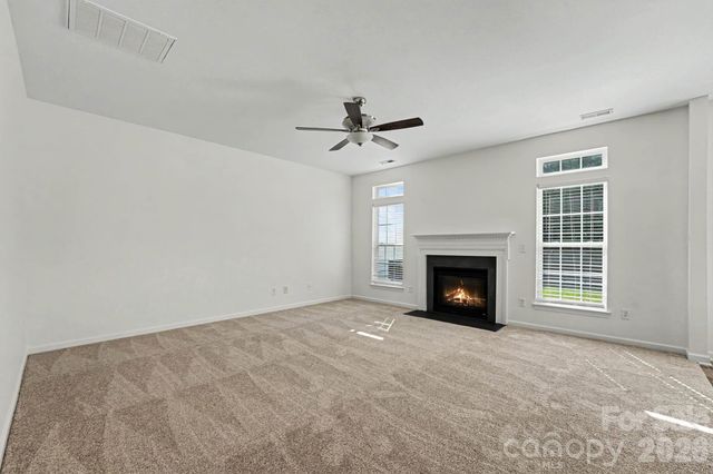 107 S Arcadian Way, Mooresville, NC 28117