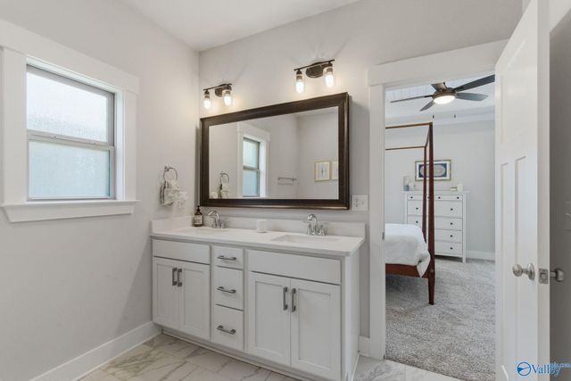 6526 Oak Meadow Drive, Owens Cross Roads, AL 35763