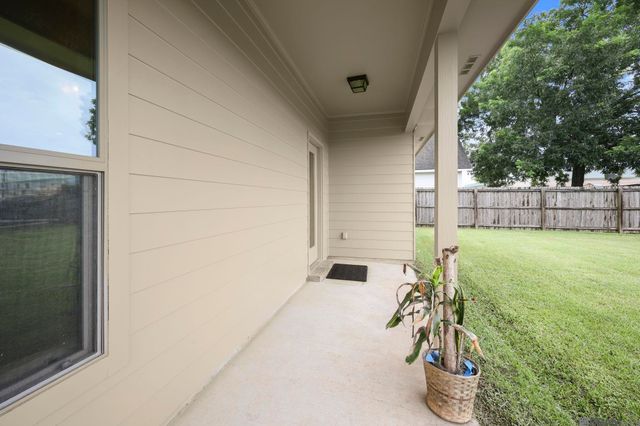 36437 Dutchtown Gardens Ave, Geismar, LA 70734