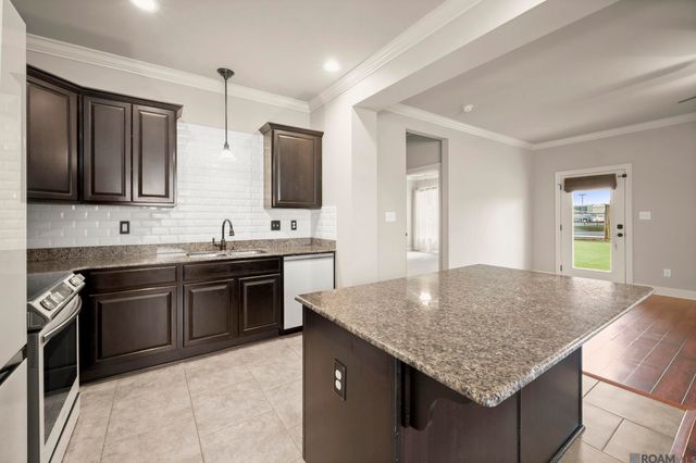 36437 Dutchtown Gardens Ave, Geismar, LA 70734
