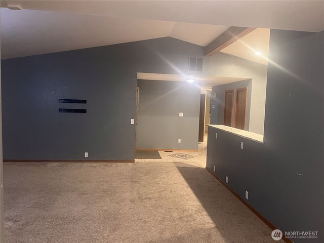 319 N Grape Drive, Moses Lake, WA 98837