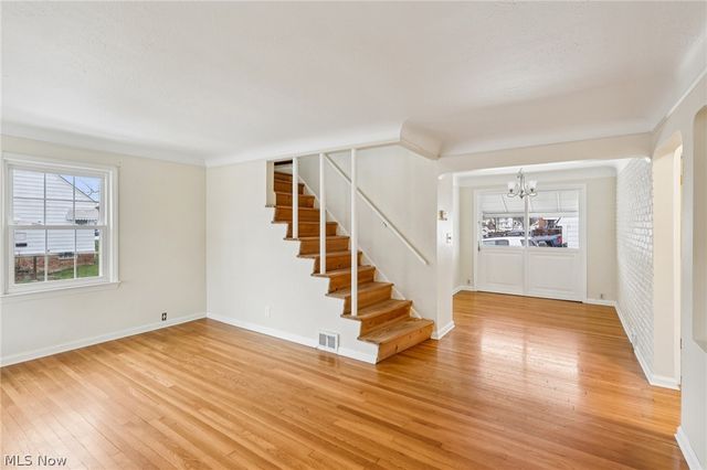 9005 Ansonia Avenue, Brooklyn, OH 44144