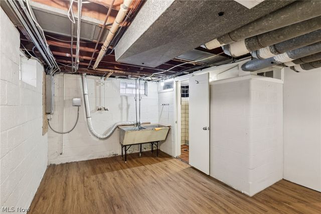 9005 Ansonia Avenue, Brooklyn, OH 44144