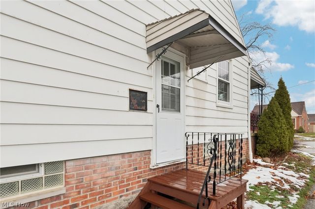 9005 Ansonia Avenue, Brooklyn, OH 44144