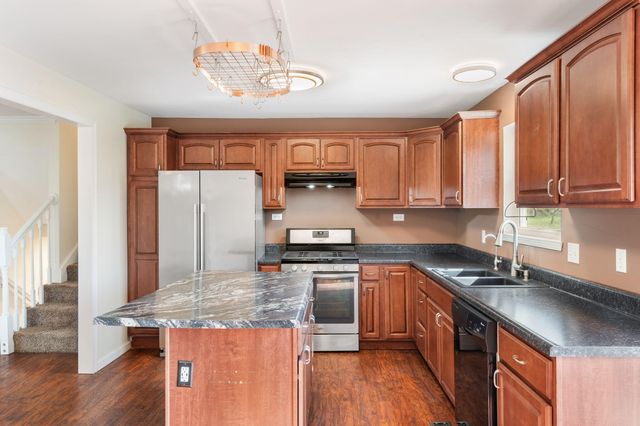 2004 N SOUTHWEST CT, Columbia, MO 65202