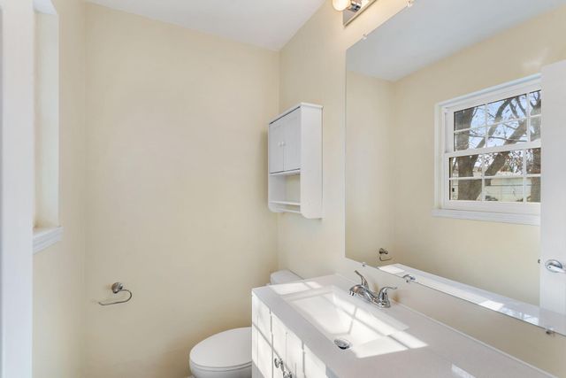 2004 N SOUTHWEST CT, Columbia, MO 65202