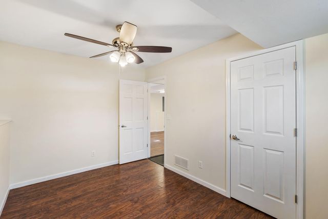 2004 N SOUTHWEST CT, Columbia, MO 65202