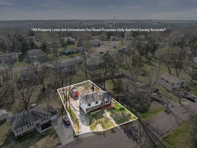 2004 N SOUTHWEST CT, Columbia, MO 65202