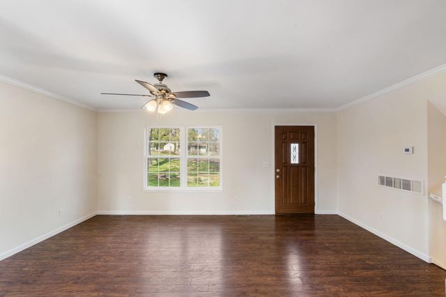 2004 N SOUTHWEST CT, Columbia, MO 65202