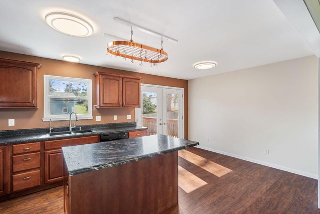 2004 N SOUTHWEST CT, Columbia, MO 65202