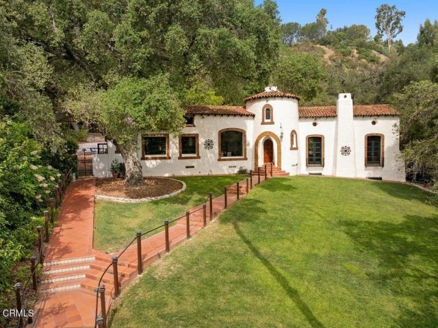 201 La Vereda Road, Pasadena, CA 91105