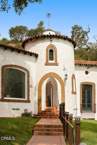 201 La Vereda Road, Pasadena, CA 91105
