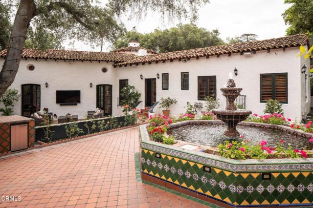 201 La Vereda Road, Pasadena, CA 91105