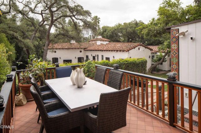 201 La Vereda Road, Pasadena, CA 91105