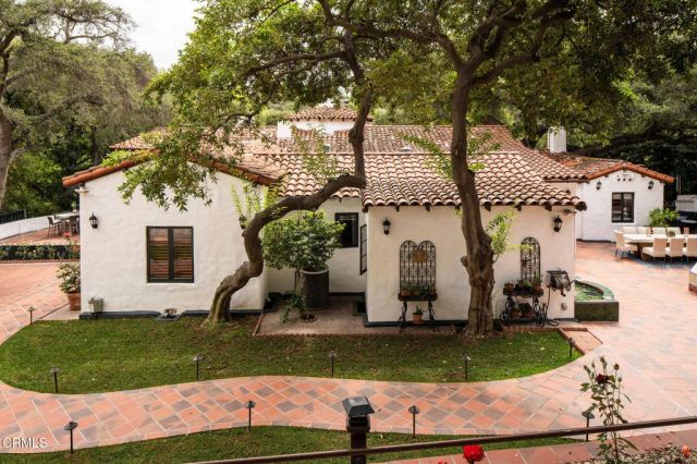 201 La Vereda Road, Pasadena, CA 91105