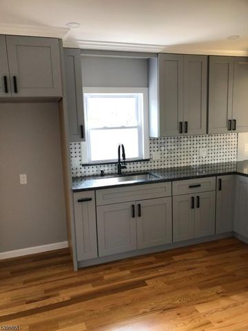 5 Warren Ln, Liberty Twp., NJ 07838