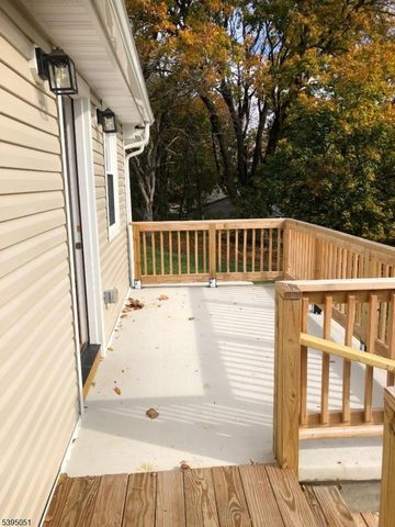 5 Warren Ln, Liberty Twp., NJ 07838