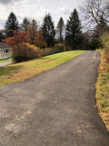 5 Warren Ln, Liberty Twp., NJ 07838