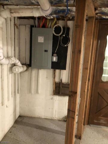 5 Warren Ln, Liberty Twp., NJ 07838