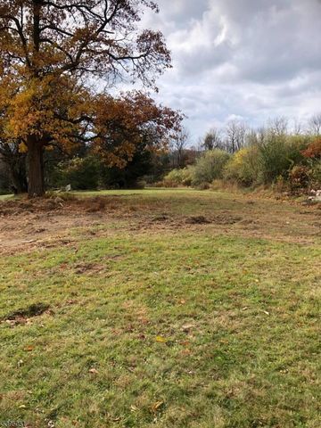 5 Warren Ln, Liberty Twp., NJ 07838