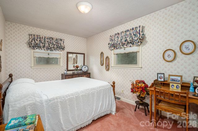 234 Suncrest Road, Cherryville, NC 28021