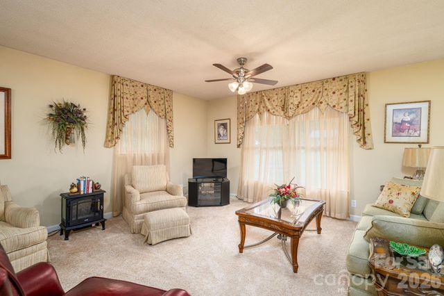234 Suncrest Road, Cherryville, NC 28021