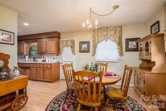 234 Suncrest Road, Cherryville, NC 28021