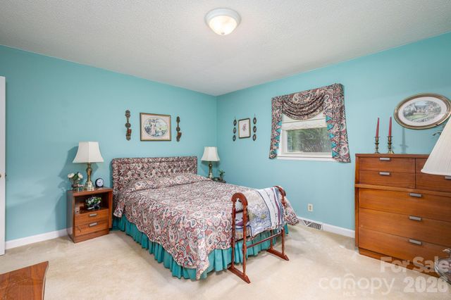 234 Suncrest Road, Cherryville, NC 28021