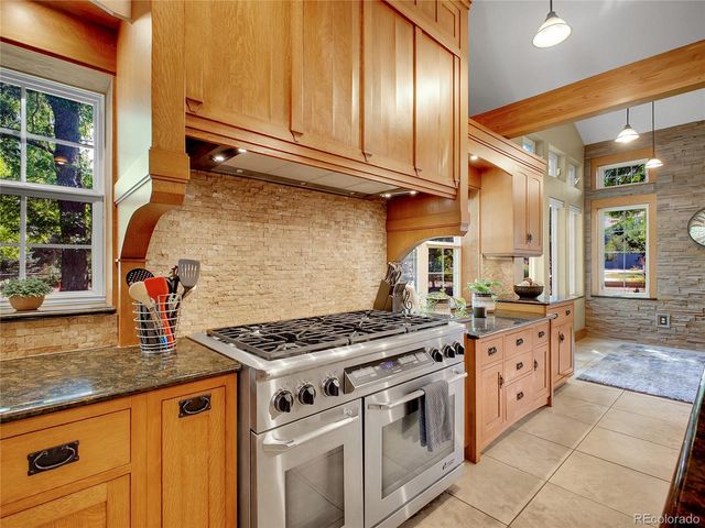 16395 W 54th Avenue, Golden, CO 80403