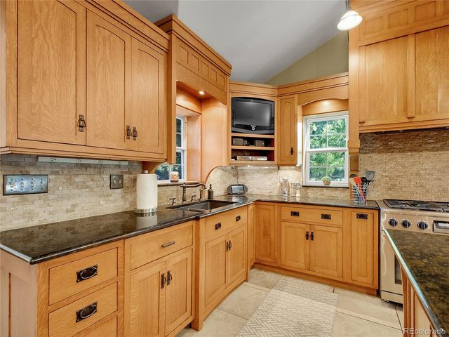 16395 W 54th Avenue, Golden, CO 80403