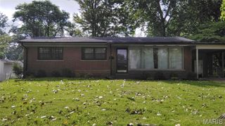 2 Saint Rose Court, Florissant, MO 63031