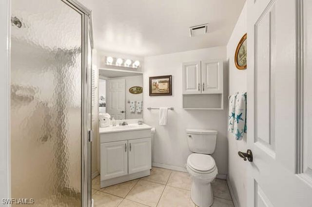 2596 Kings Lake BLVD 5-103, Naples, FL 34112