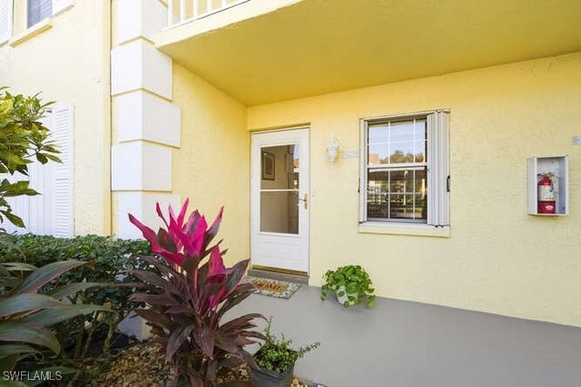 2596 Kings Lake BLVD 5-103, Naples, FL 34112