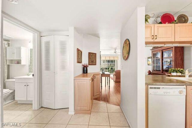 2596 Kings Lake BLVD 5-103, Naples, FL 34112