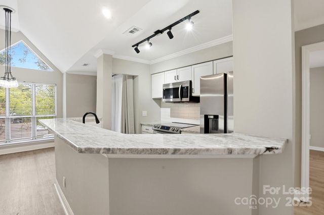 2500 Cranbrook Lane 11, Charlotte, NC 28207