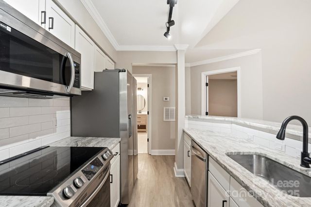 2500 Cranbrook Lane 11, Charlotte, NC 28207