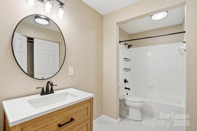 2500 Cranbrook Lane 11, Charlotte, NC 28207