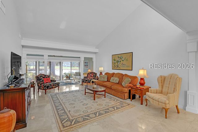 21 Calibogue Cay Rd Apt 363, Hilton Head Island, SC 29928