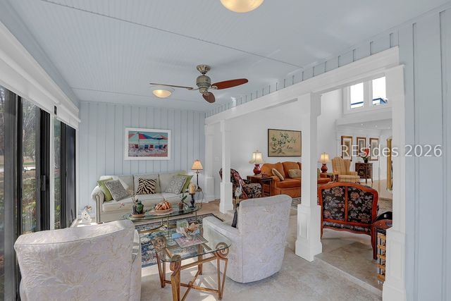 21 Calibogue Cay Rd Apt 363, Hilton Head Island, SC 29928