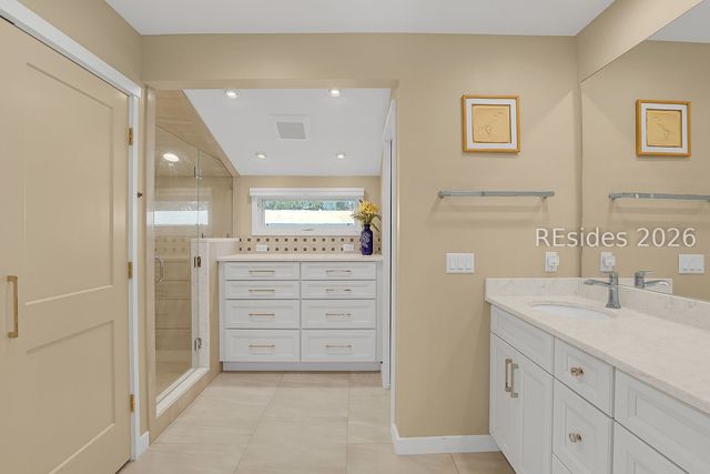 21 Calibogue Cay Rd Apt 363, Hilton Head Island, SC 29928