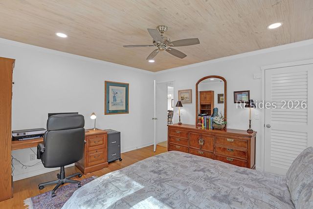 21 Calibogue Cay Rd Apt 363, Hilton Head Island, SC 29928